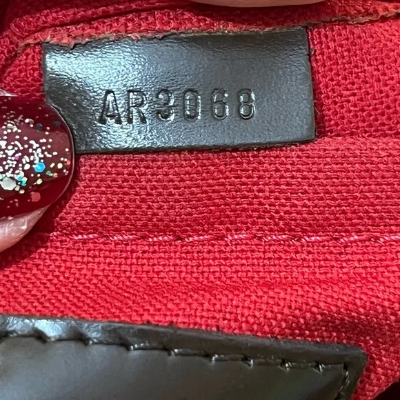 ‼️sold‼️Louis Vuitton Thames PM - Picture 14 of 16